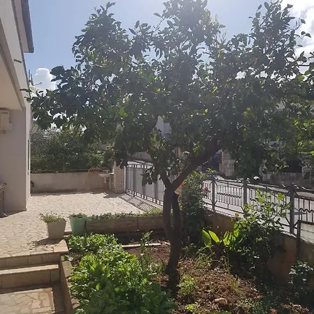 아파트 Apartman Paulo